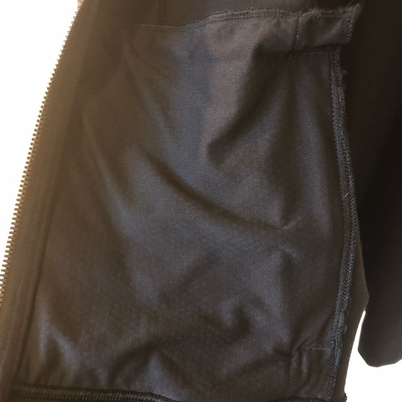 Lululemon Stride Jacket EUC Black in Size 6 - Picture 6 of 8